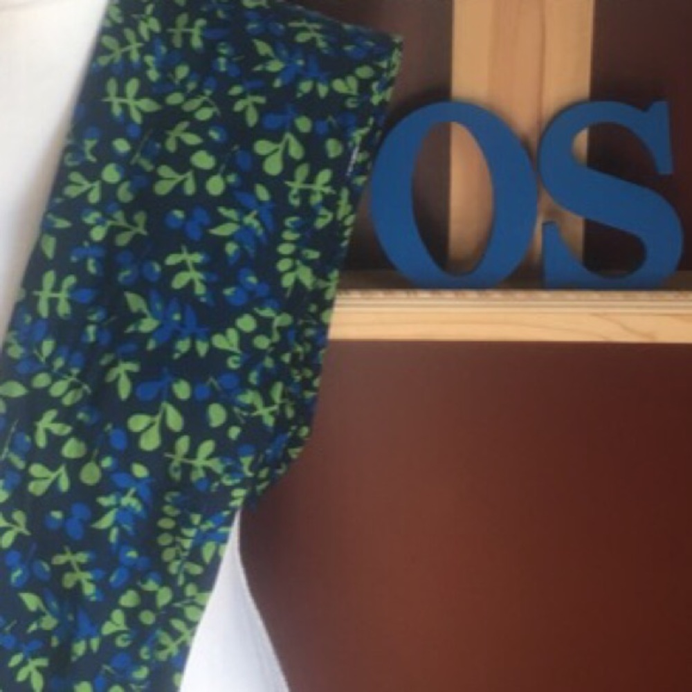 Lularoe OS Leggings (Size 2-10)